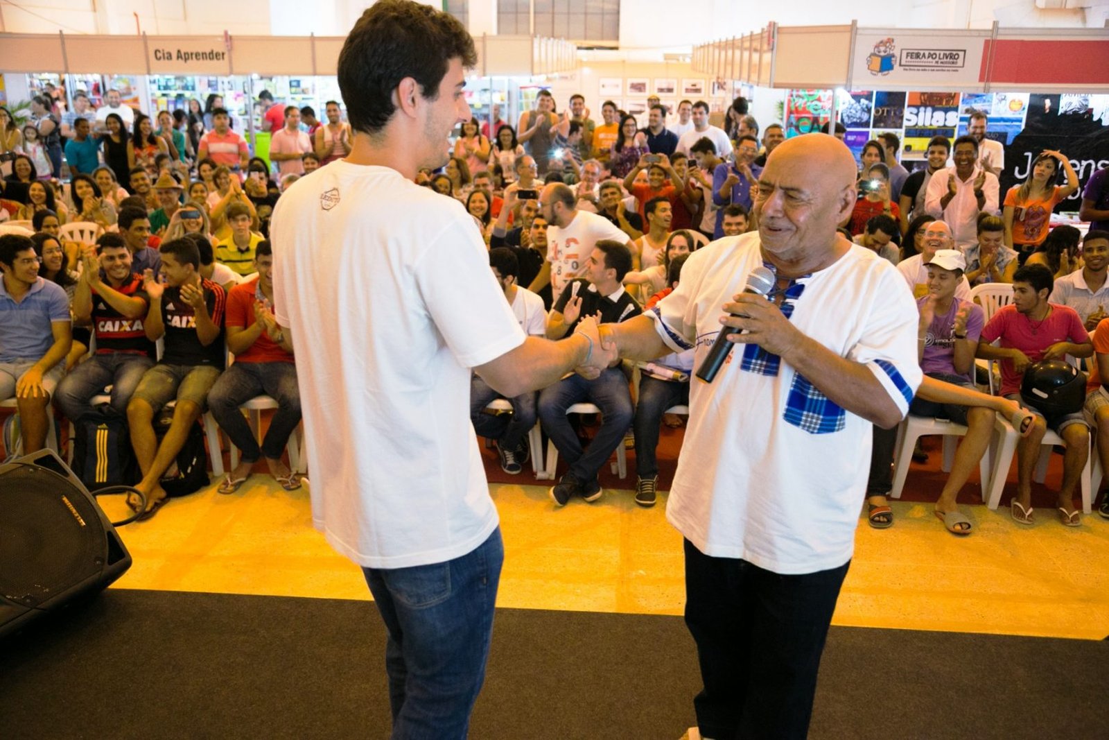 Fliq, feira de livros e quadrinhos de natal