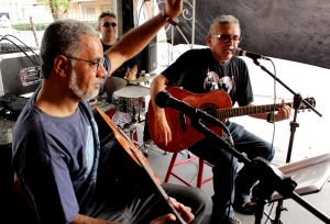 Trio Rock no Bar 54