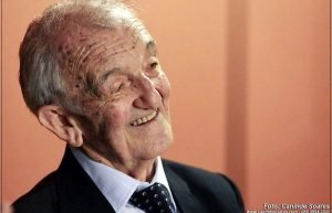 deífilo gurgel é homenageado com comenda