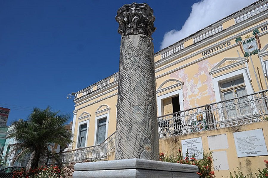 Coluna Capitolina: um pedaço de Roma em Natal