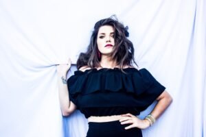 laryssa-costa-canta-belchior