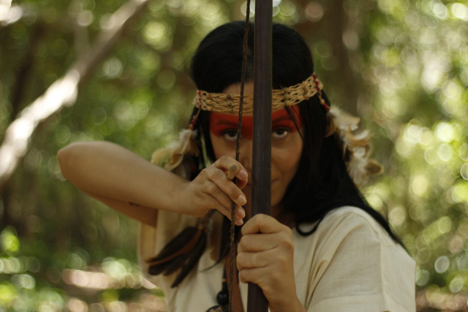 Andiara Freitas mostra ritual indígena em novo álbum nesta quinta