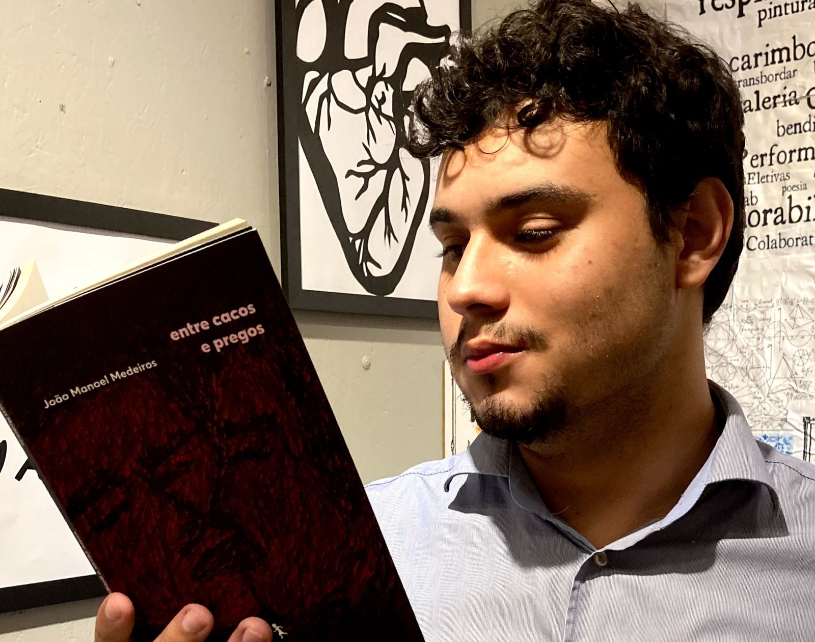 Escritor potiguar lança livro de contos sobre afetos contemporâneos e discriminação LGBTQIA+
