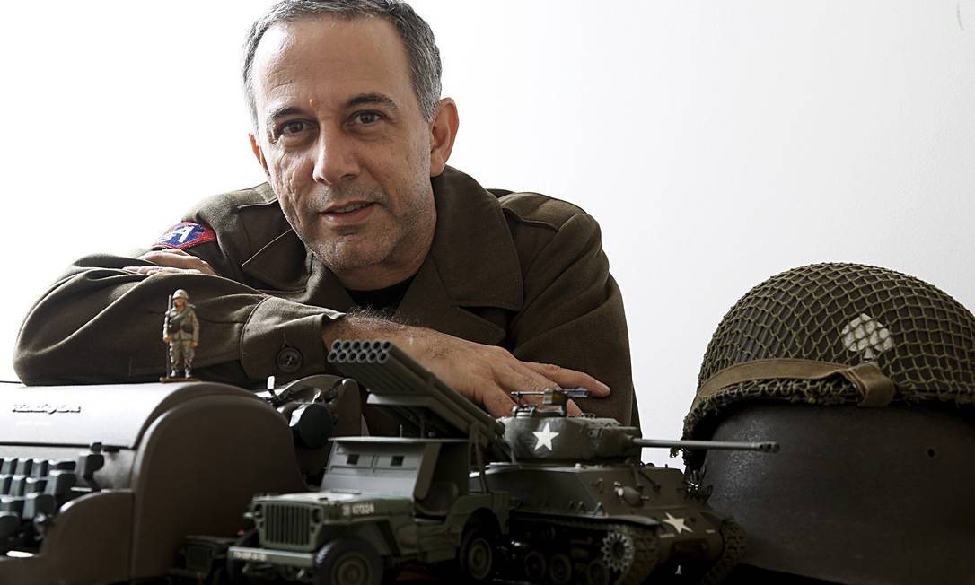 João Barone lança obra sobre a 2ª Guerra no Museu da Rampa