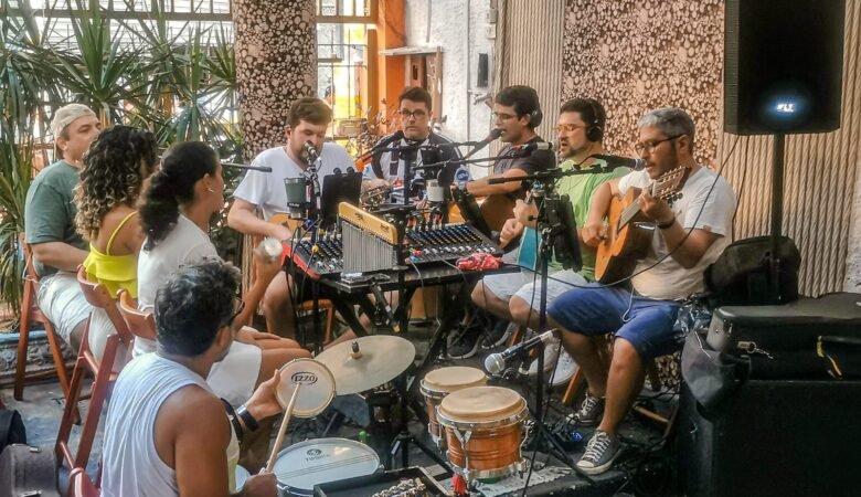 Samba do Abacho traz repertório clássico do gênero neste sábado - Papo ...