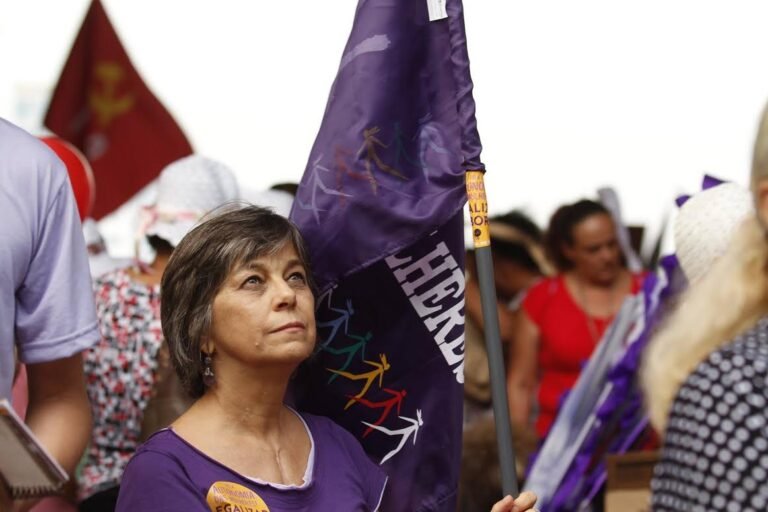 Marcha Mundial das Mulheres “Nalu Faria”