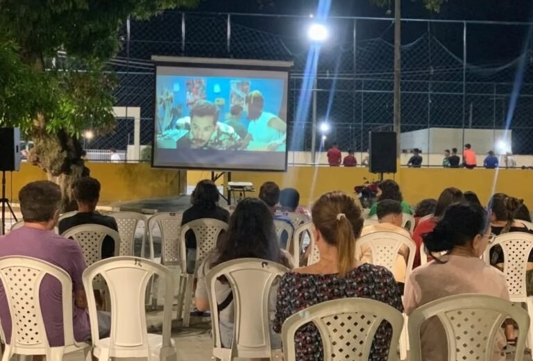 Projeto Cinema na Rua