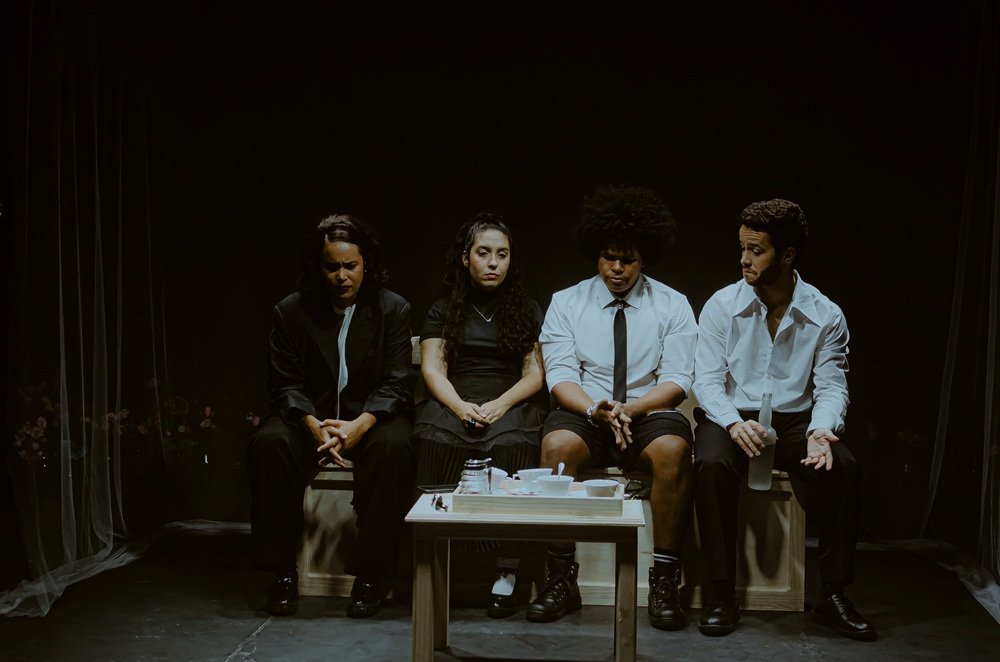 Casa da Ribeira recebe espetáculo sobre luto a partir desta sexta