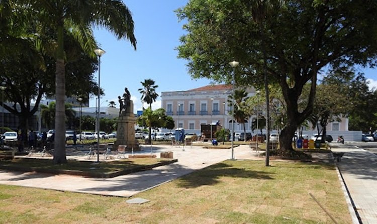 Natal de Luz e Cultura 2025 transforma centro histórico de Natal em celebração artística