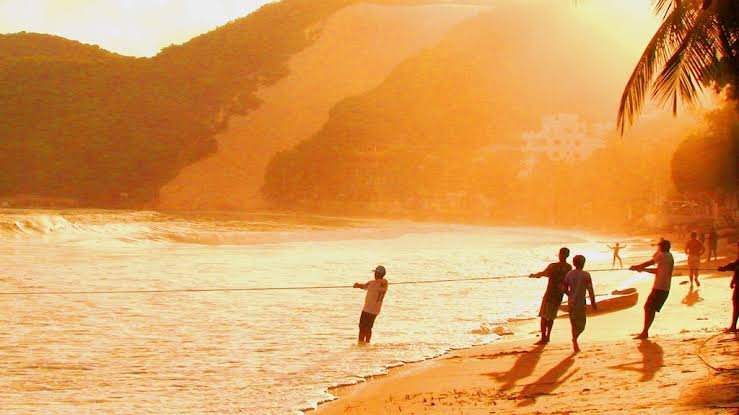 Tem roda de conversa, exibição de filmes e exposições na Vila de Ponta Negra nesta sexta