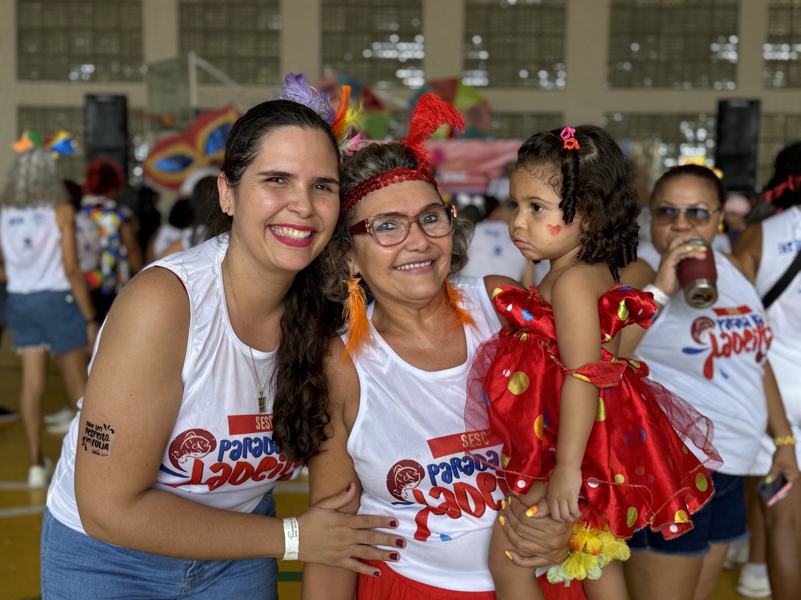 Sesc Zona Norte realiza prévia carnavalesca para crianças com arrecadação de alimentos
