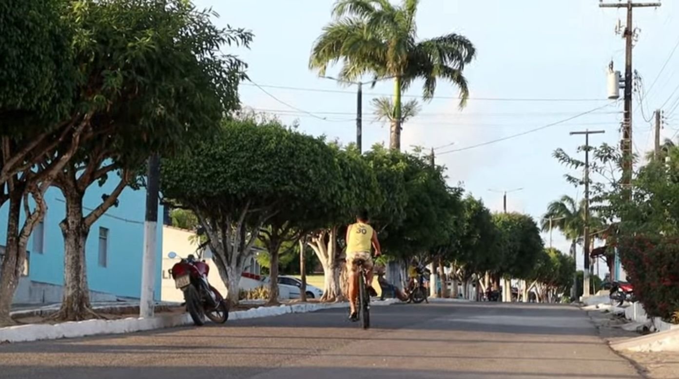 Jundiá vira cinema a céu aberto em documentário que celebra o tempo e o cotidiano