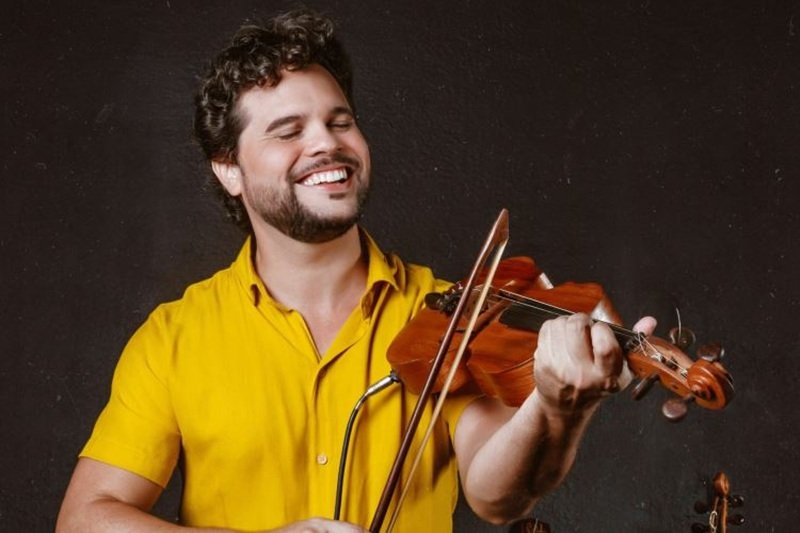 Caio Padilha abre temporada de shows no Sebo Balalaika neste sábado